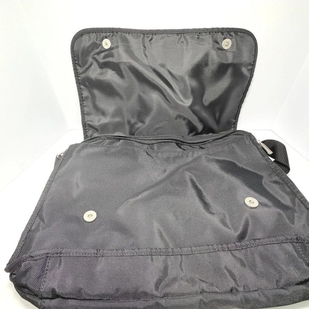 Fossil Black Nylon Messenger Bag Laptop Crossbody Travel Briefcase Organizer